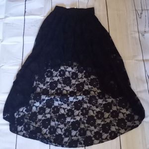 High hem and low skirt